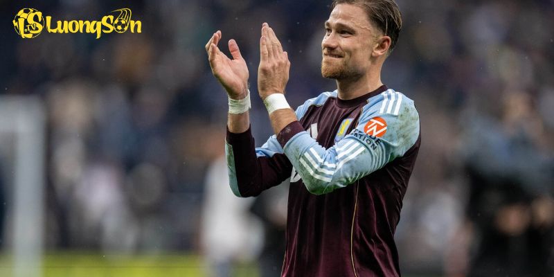 Vai trò quan trọng của Matty Cash